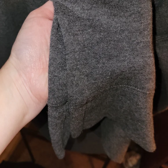 Maurices Charcoal Graphic Hoodie Size 1x - Picture 5 of 7